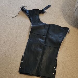 Universal Rider Small Chaps Leather